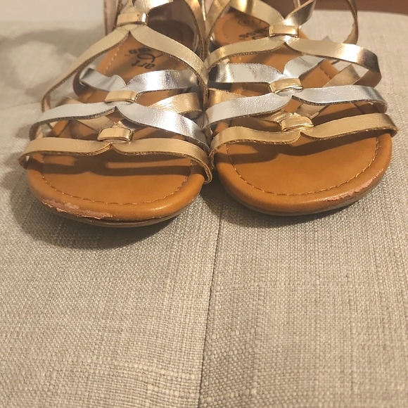 Art Class Silver and Gold Sandals- Size 13 - Picture 6 of 6